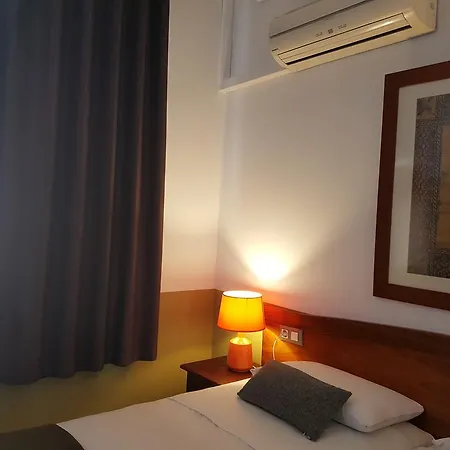 招待所 Lk巴塞罗那旅馆